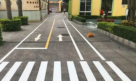 飞扬市政：为合肥化工企业定制专业厂区道路划线服务