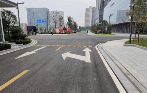 校园地面标线设计？找飞扬市政为学子创造良好校园环境