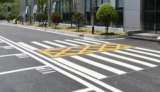 合肥工厂划线找谁，飞扬市政怎么样 